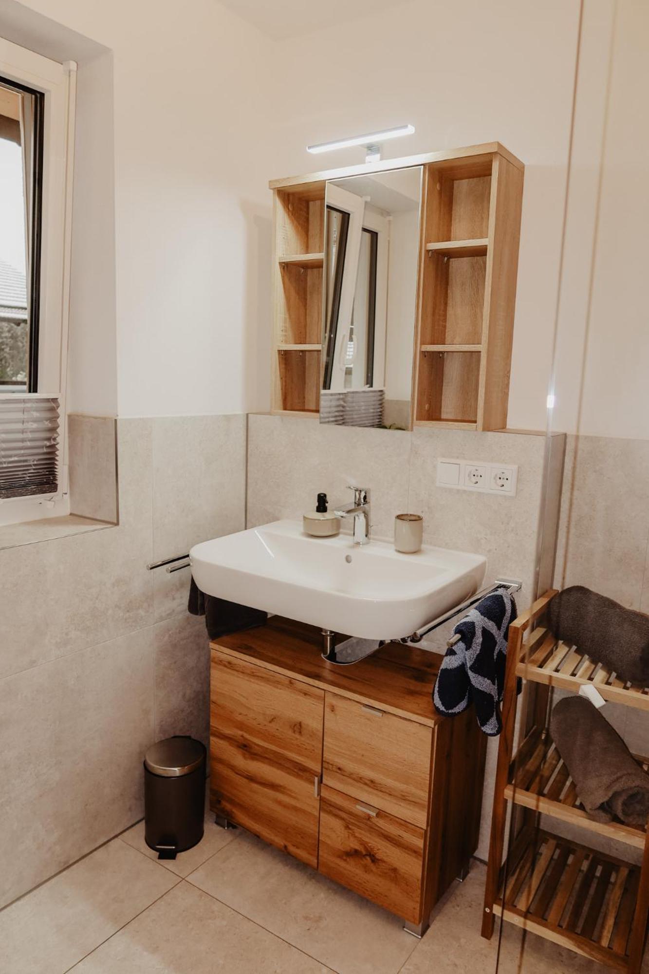 Ferienwohnung/Arbeiterwohnung Kampenwand Рордорф Екстериор снимка